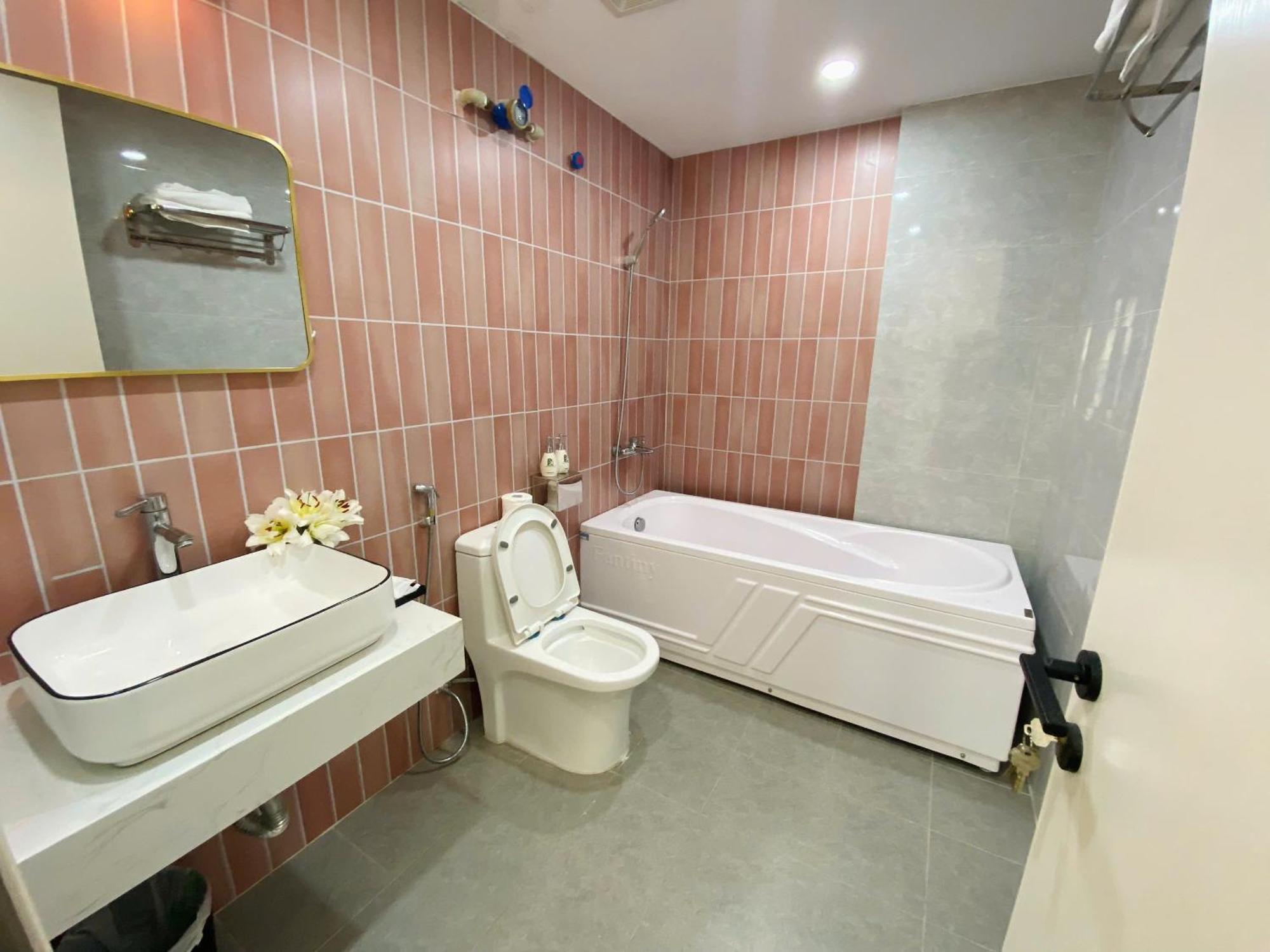האנוי Luxe Paradise Residence 76 To Ngoc Van מראה חיצוני תמונה